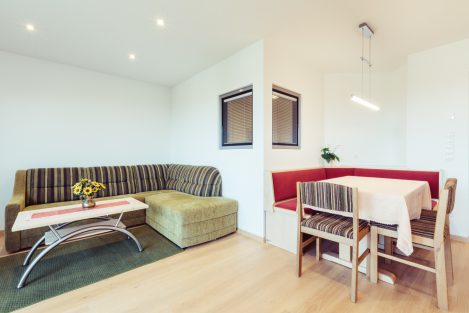 Wohnraum - Ferienwohnung Pension Stern - Aldein