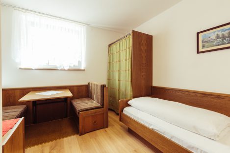 Zimmer - Ferienwohnung Pension Stern - Aldein